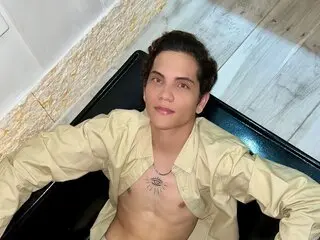 AndyBotler livejasmin