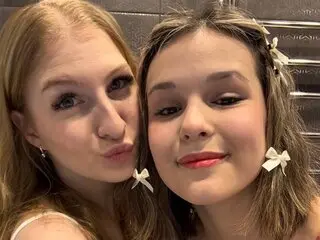 BritneyAndBonnie livesex