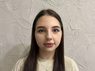 DanielaCrystal show
