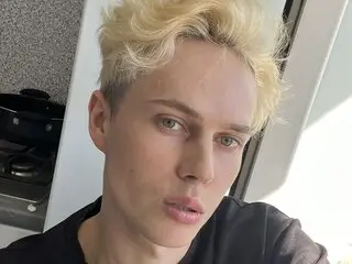 DannyTeeth free
