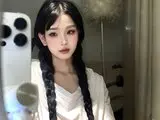 LianaWu live