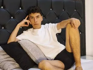 MaxLeons pics